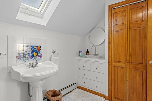 11 Yale Avenue, Warwick, RI 02888