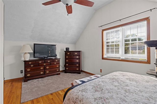 11 Yale Avenue, Warwick, RI 02888