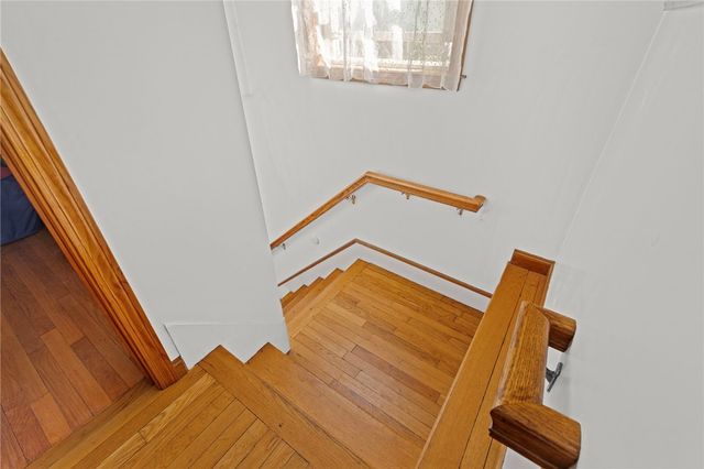 11 Yale Avenue, Warwick, RI 02888