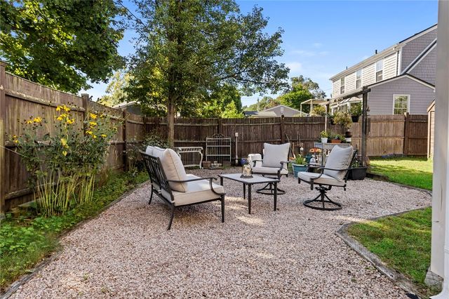 11 Yale Avenue, Warwick, RI 02888