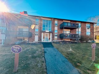 21 Balance Rock Road APT 2, Seymour, CT 06483