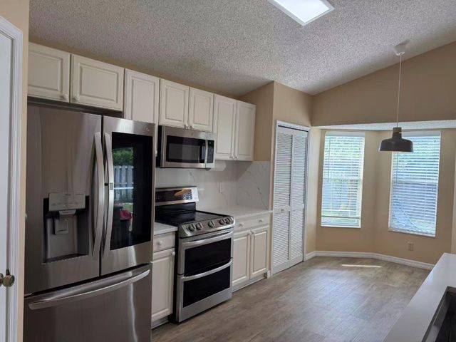 13310 Greenshore Place, Wellington, FL 33414