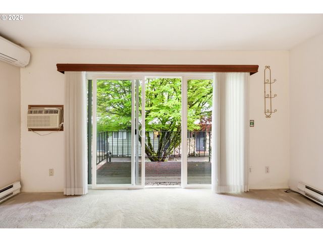 1550 Se LAVA Dr 9, Milwaukie, OR 97222