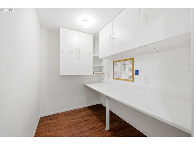 1550 Se LAVA Dr 9, Milwaukie, OR 97222