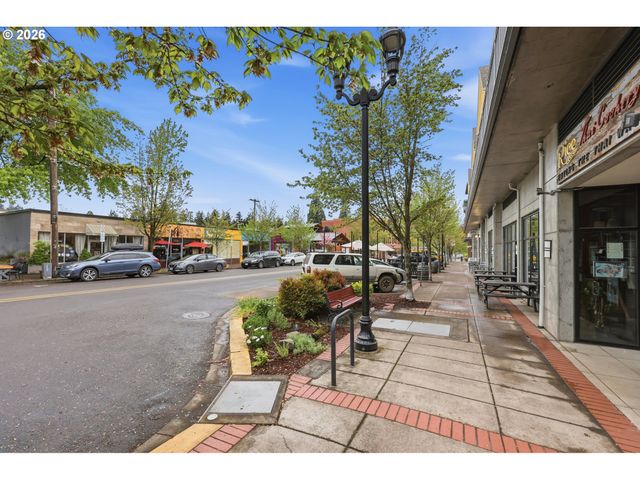 1550 Se LAVA Dr 9, Milwaukie, OR 97222
