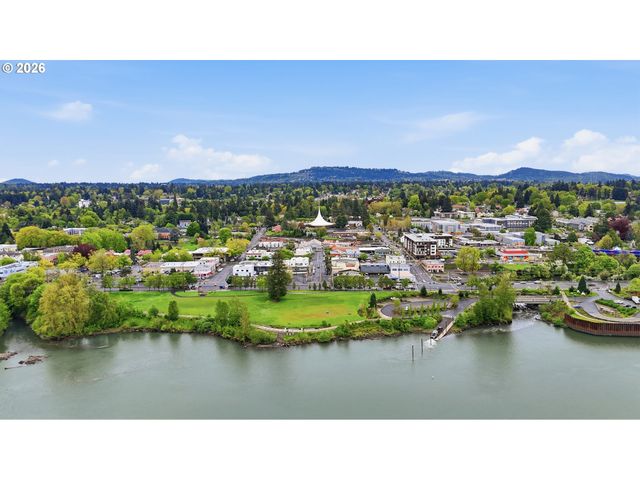 1550 Se LAVA Dr 9, Milwaukie, OR 97222