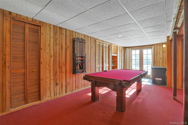 31 Powder Horn Road, Cortlandt Manor, NY 10567