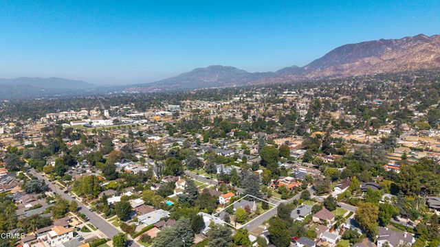 1318 Boston Street, Altadena, CA 91001