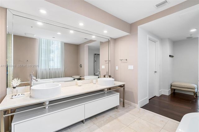 16275 Collins Ave 1501, Sunny Isles Beach, FL 33160