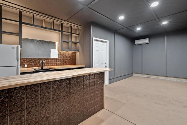 497 E Kossuth Street, Columbus, OH 43206