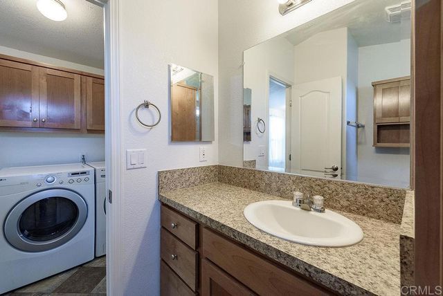 8213 Sunset Drive, Lakeside, CA 92040