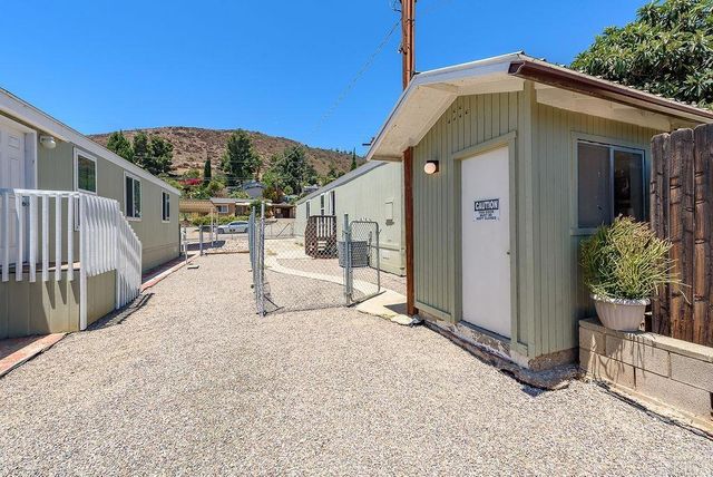 8213 Sunset Drive, Lakeside, CA 92040