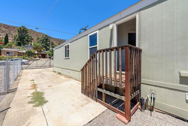 8213 Sunset Drive, Lakeside, CA 92040