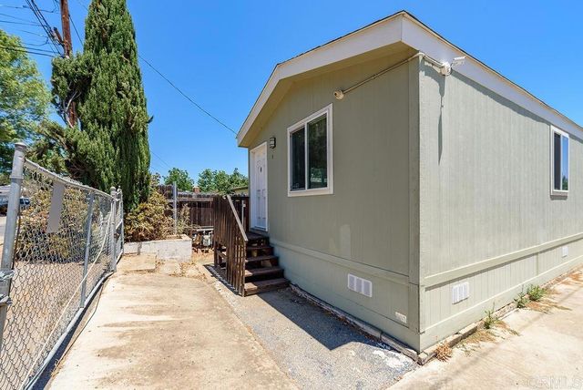 8213 Sunset Drive, Lakeside, CA 92040
