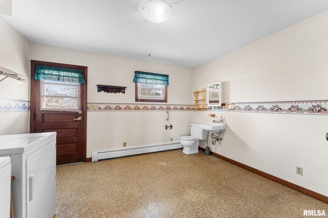 306 Holloway Street, Alexis, IL 61412