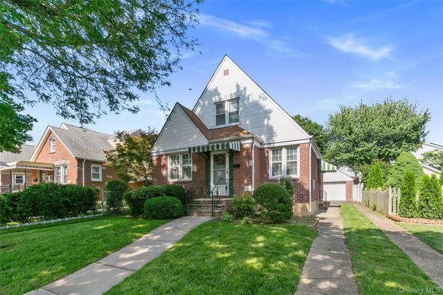 8251 257th Street 2, Glen Oaks, NY 11004