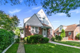 8251 257th Street 2, Glen Oaks, NY 11004