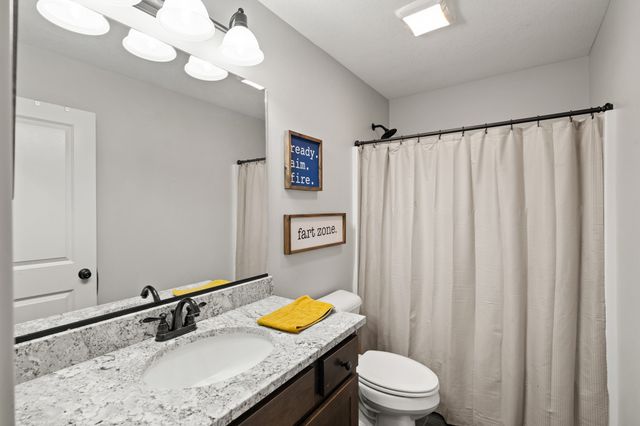 3527 E Philip Street, Des Moines, IA 50320