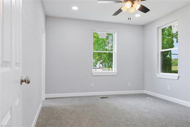 1913 Bay AVE, Hampton, VA 23661
