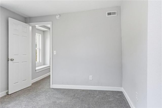1913 Bay AVE, Hampton, VA 23661