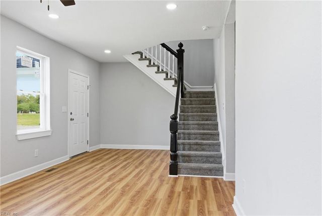 1913 Bay AVE, Hampton, VA 23661