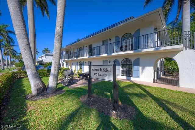655 8th AVE S 3, Naples, FL 34102