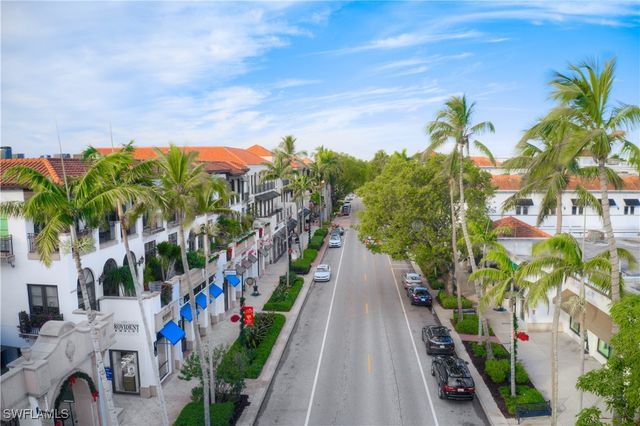 655 8th AVE S 3, Naples, FL 34102