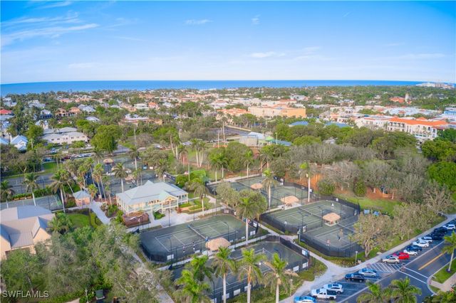 655 8th AVE S 3, Naples, FL 34102