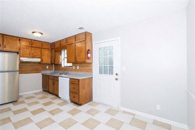 320 Sprucewood Court, Lawrenceville, GA 30046