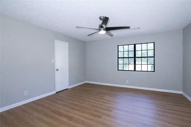 320 Sprucewood Court, Lawrenceville, GA 30046