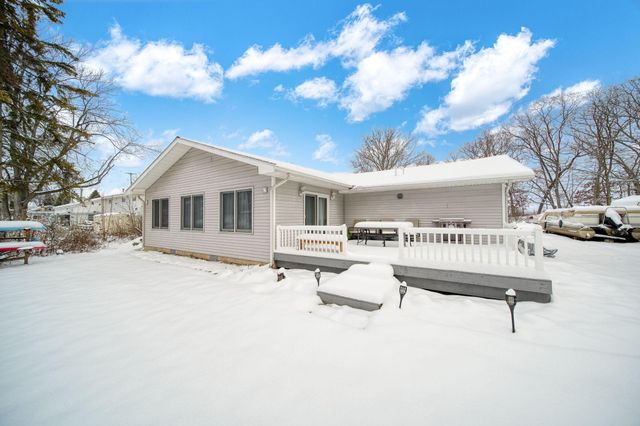 318 Cedar Street, Cambridge Twp, MI 49230