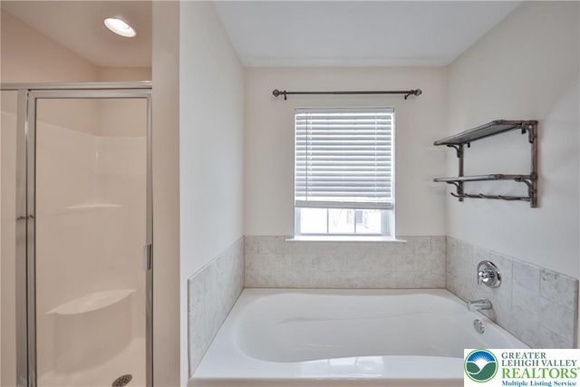 2529 Gila Drive, Forks Twp, PA 18040