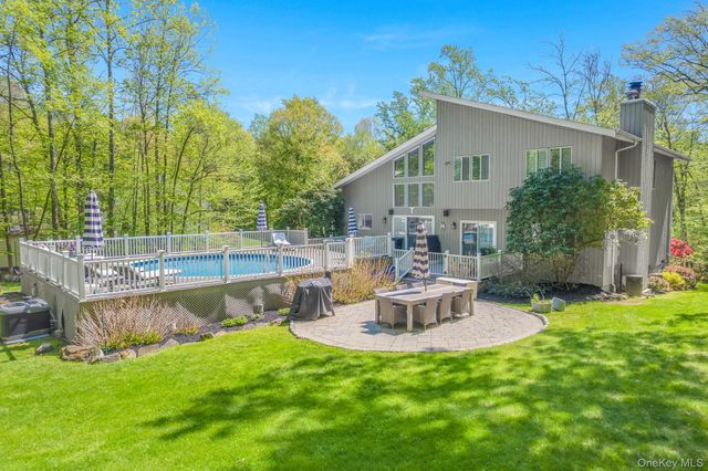 49 Chester Court, Cortlandt Manor, NY 10567