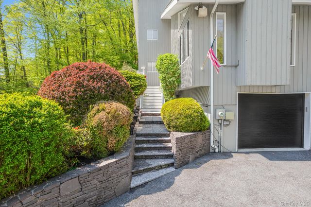 49 Chester Court, Cortlandt Manor, NY 10567