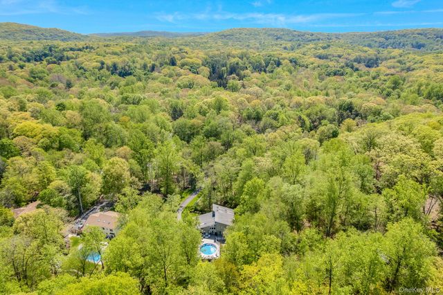 49 Chester Court, Cortlandt Manor, NY 10567