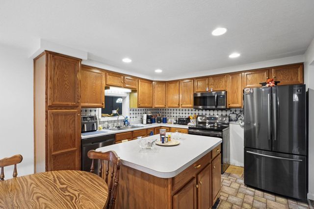 9730 Lake Road NE, Millersport, OH 43046