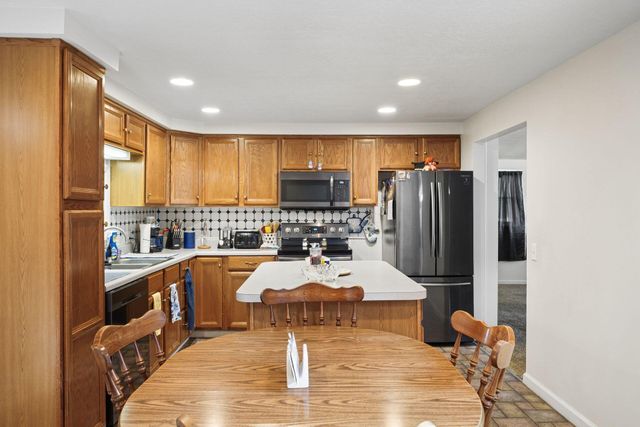 9730 Lake Road NE, Millersport, OH 43046