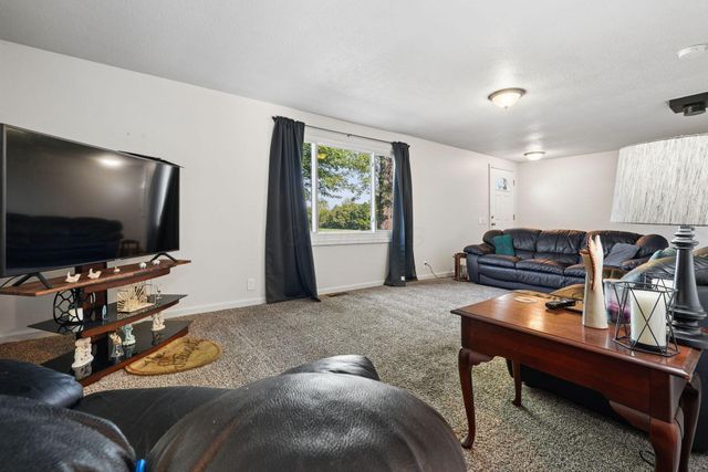 9730 Lake Road NE, Millersport, OH 43046