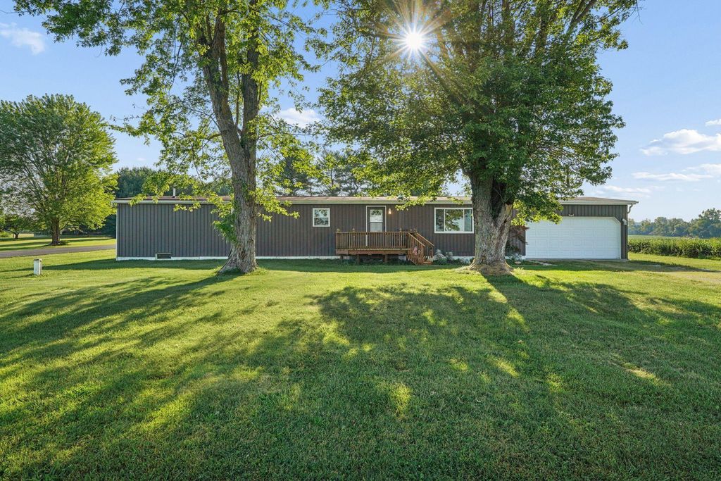 9730 Lake Road NE, Millersport, OH 43046