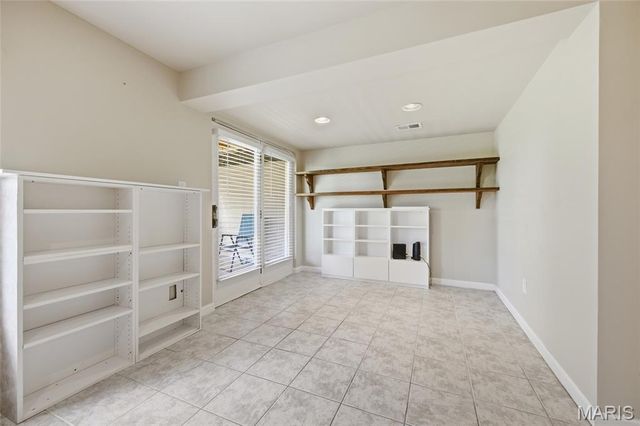 1722 Blue Oak Drive, Chesterfield, MO 63017