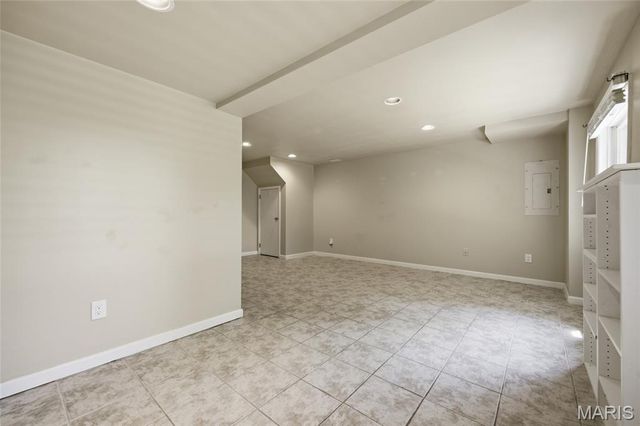 1722 Blue Oak Drive, Chesterfield, MO 63017