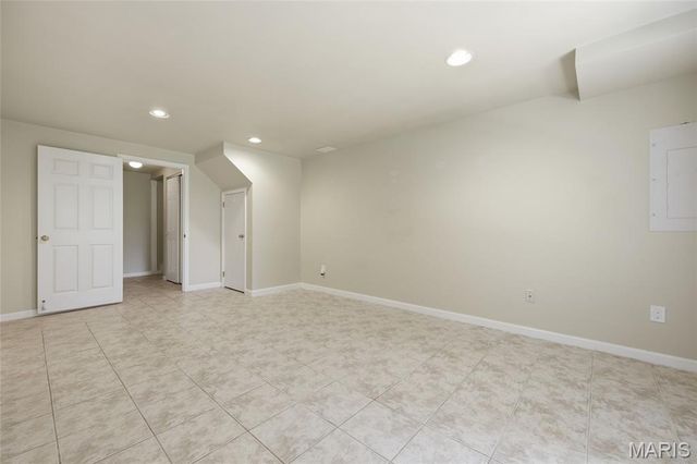 1722 Blue Oak Drive, Chesterfield, MO 63017
