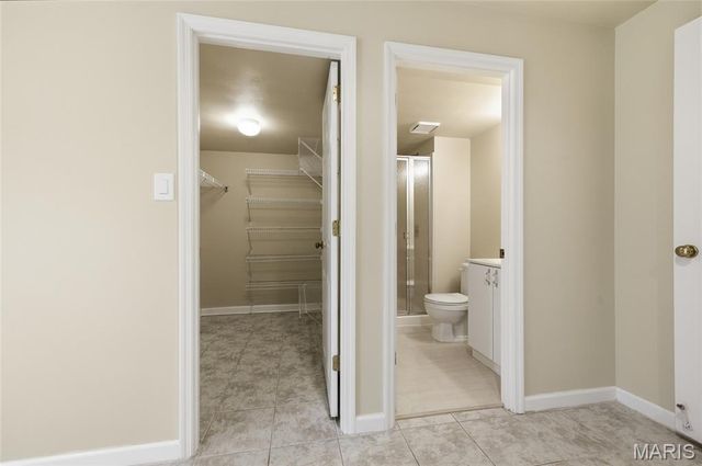 1722 Blue Oak Drive, Chesterfield, MO 63017