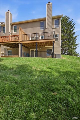 1722 Blue Oak Drive, Chesterfield, MO 63017
