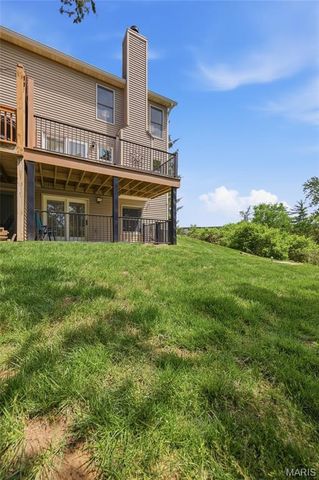1722 Blue Oak Drive, Chesterfield, MO 63017