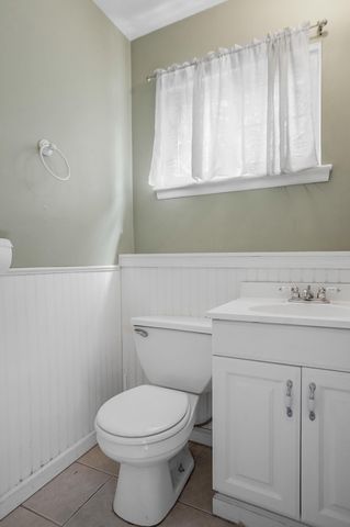 429 Royal Avenue, Royal Oak, MI 48073