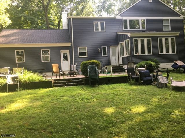 14 Sunrise Dr, Warren Twp., NJ 07059
