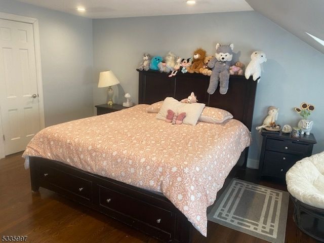 14 Sunrise Dr, Warren Twp., NJ 07059