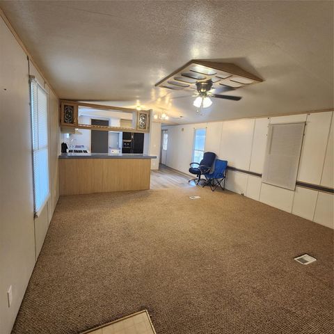 9009 Crestview Estate Road, Quinlan, TX 75474