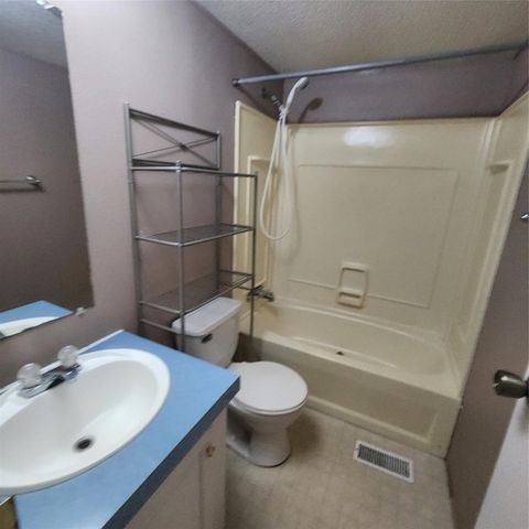 9009 Crestview Estate Road, Quinlan, TX 75474